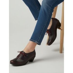 NAOTโBurgundyโLeatherโHeeledโLoafers